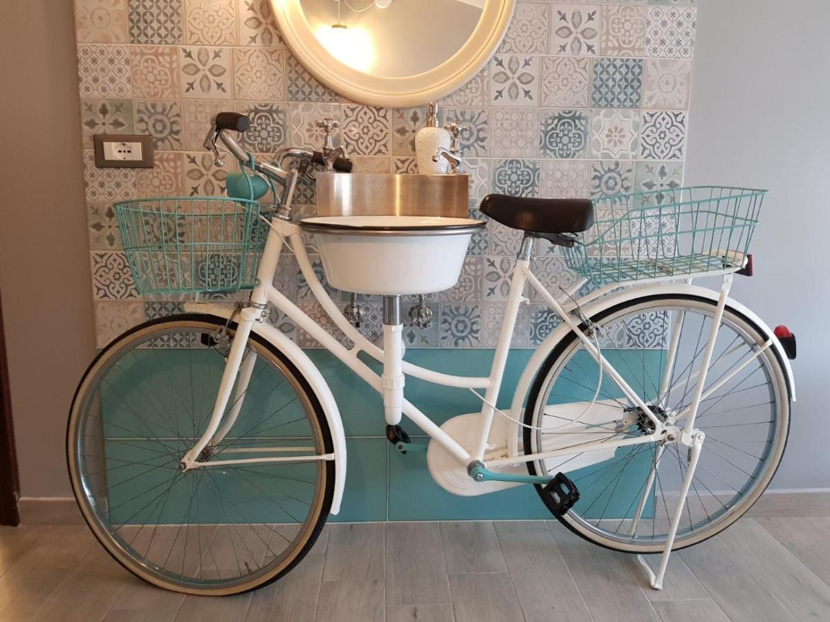 B&B Books & Bikes Buia Exterior photo